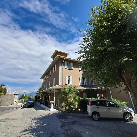 ベッド・アンド・ブレックファスト Bed & Breakfast Bellagio